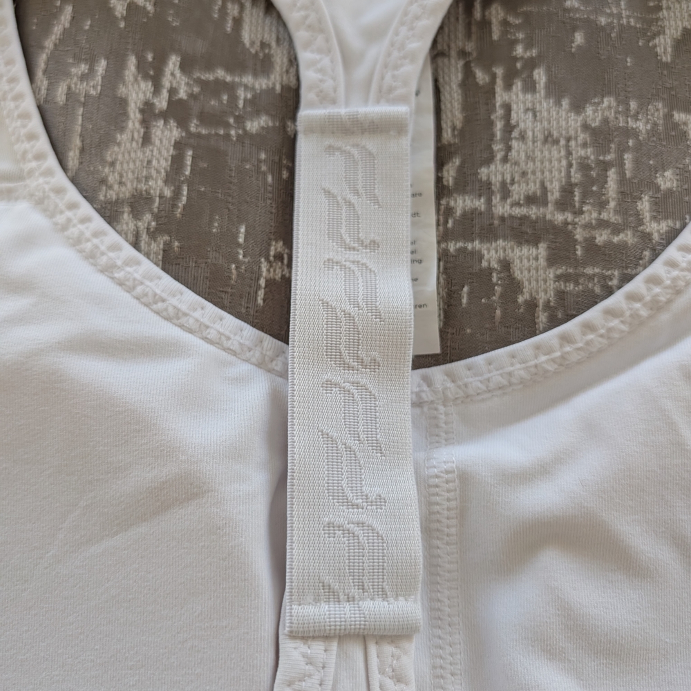 Fabletics White Racerback Tank Top - Picture 4 of 7